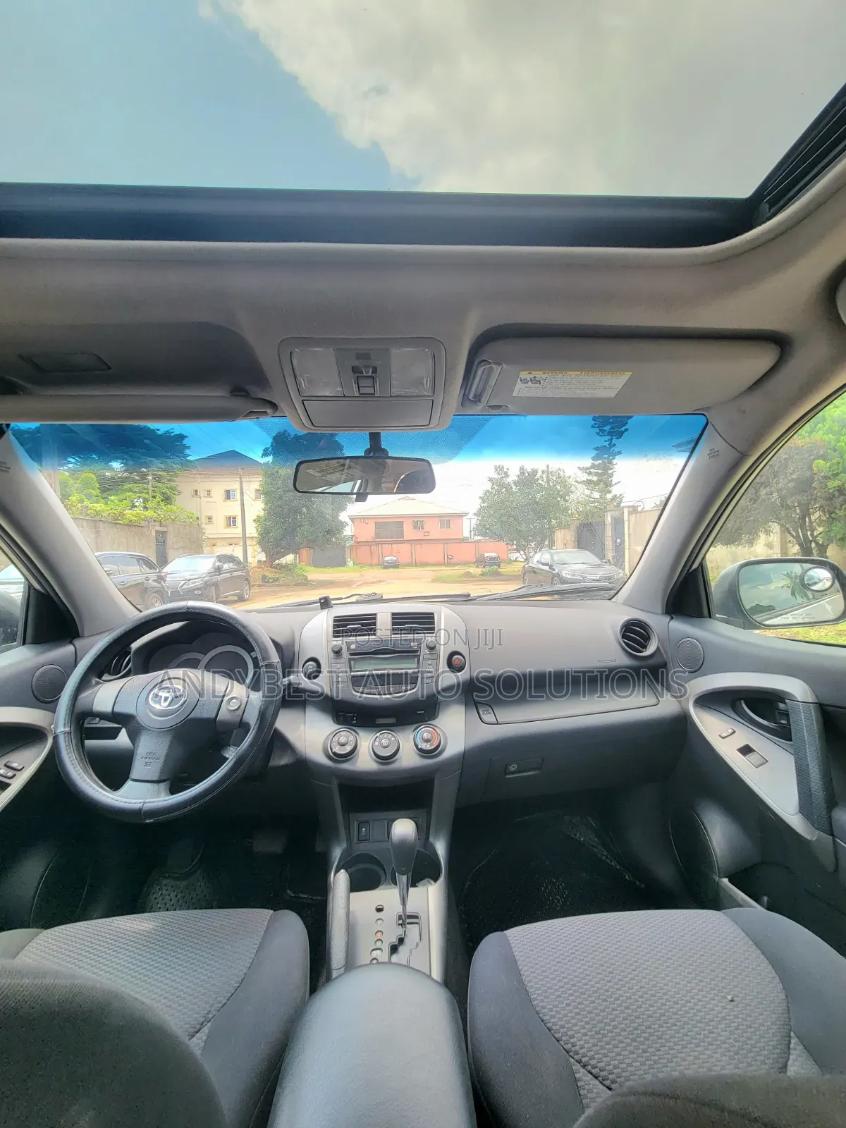 Toyota RAV4 2010 Silver