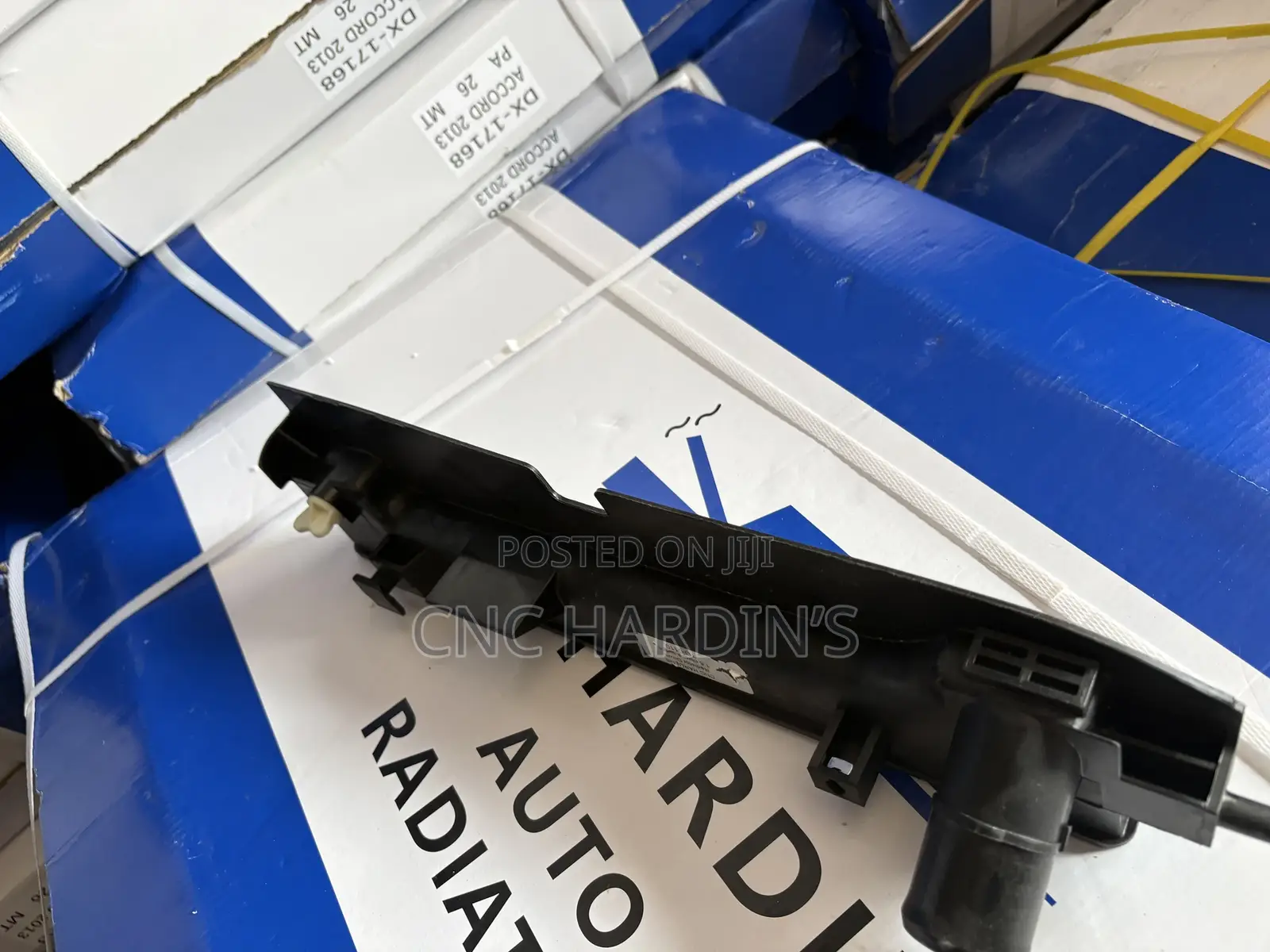 Toyota Corolla 1.8 Radiator Top(Single Pipe) – TO-0110 Brand New