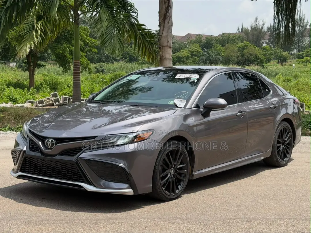 Toyota Camry 2022 Brown