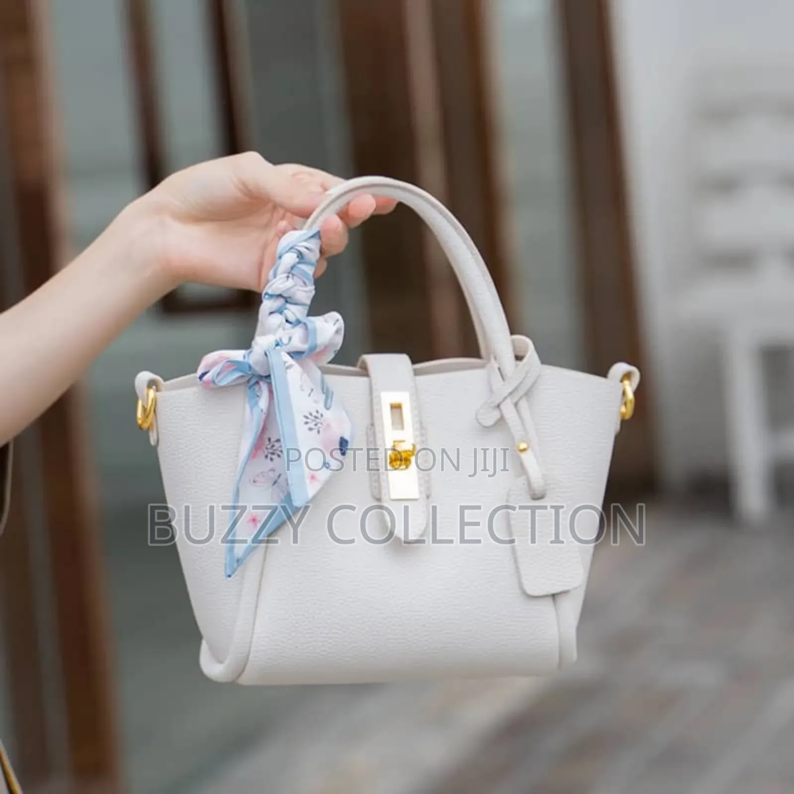High Quality Pure Leathered Handbag