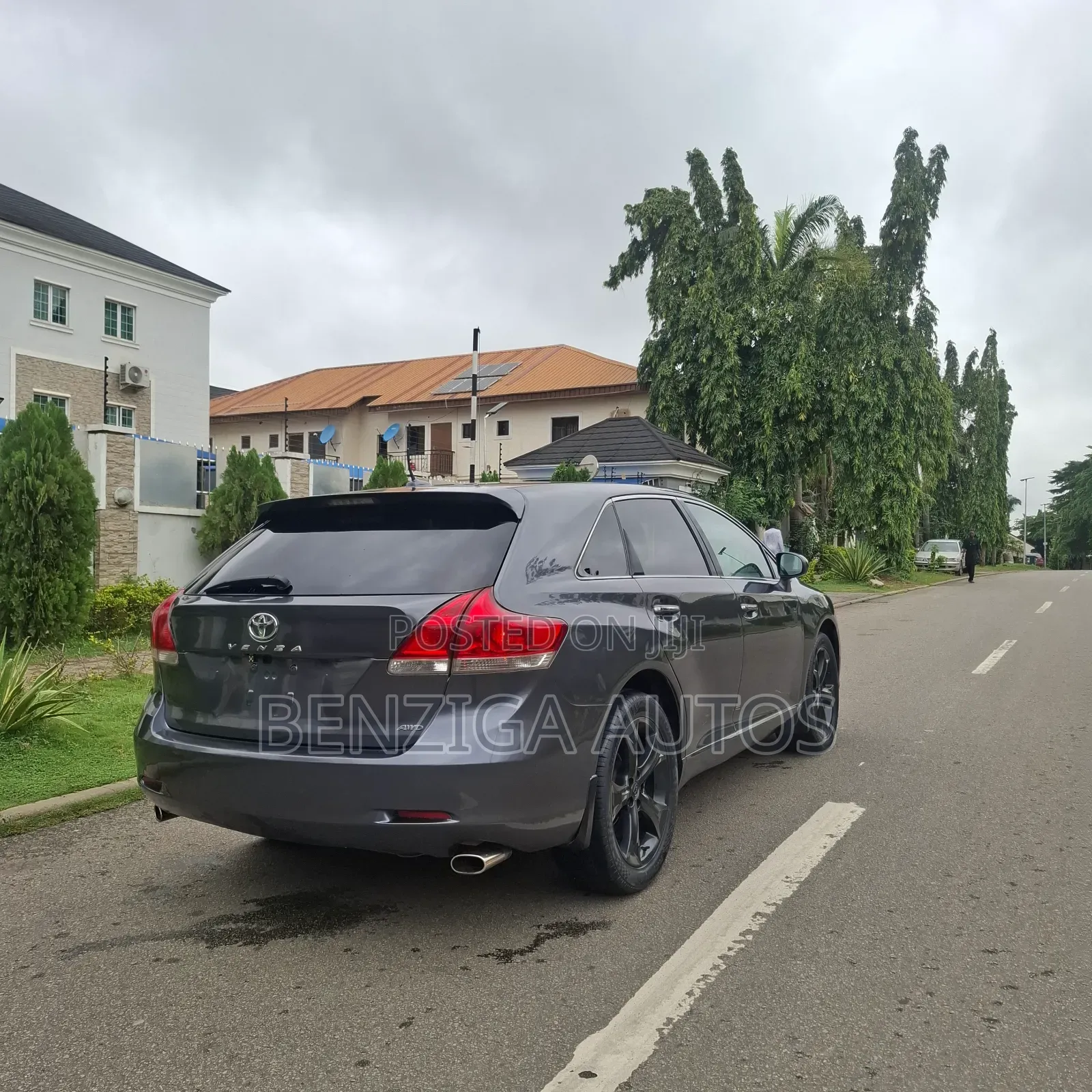 Toyota Venza 2010 Gray