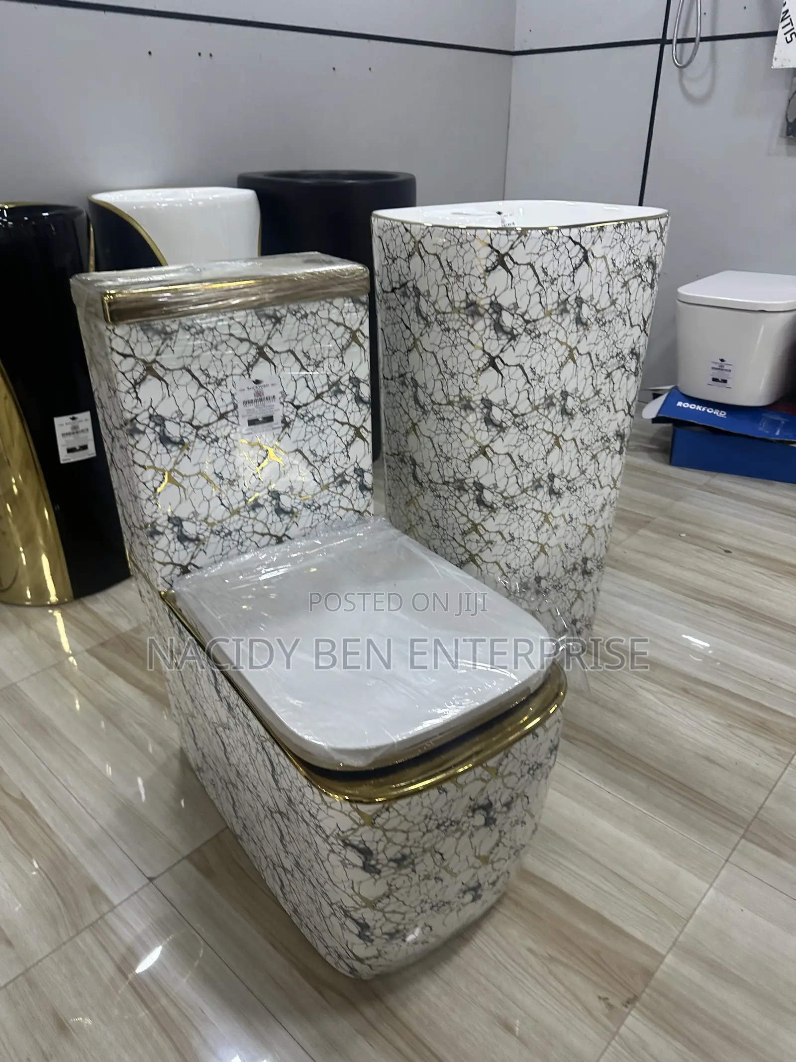 Free Standing Executive Wc Set