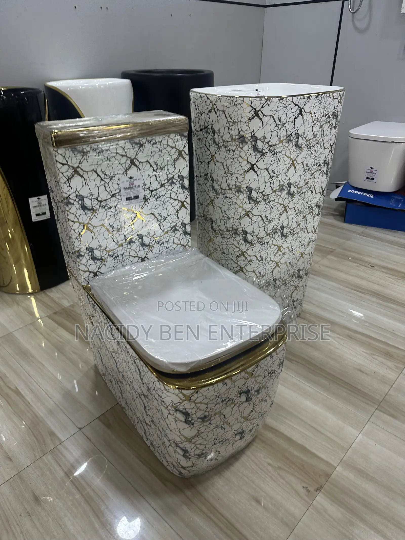 Free Standing Executive Wc Set