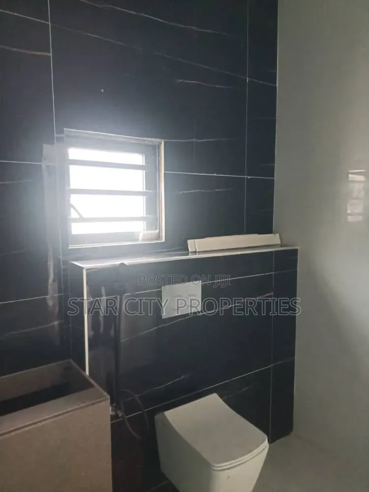 4bdrm Duplex in Opebi Lagos for sale