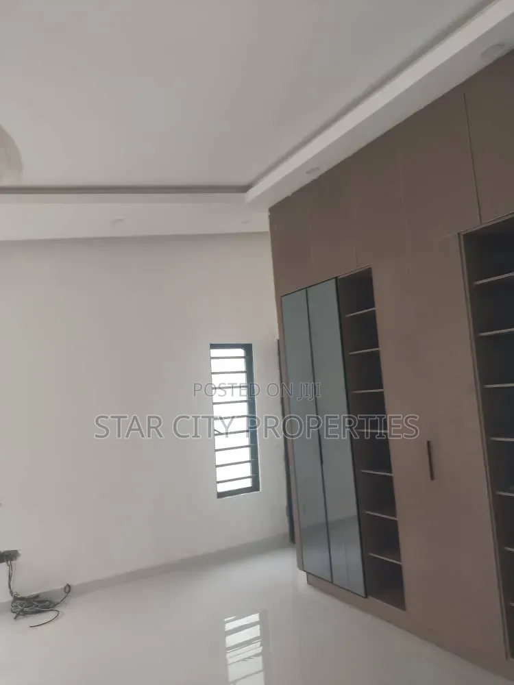 4bdrm Duplex in Opebi Lagos for sale