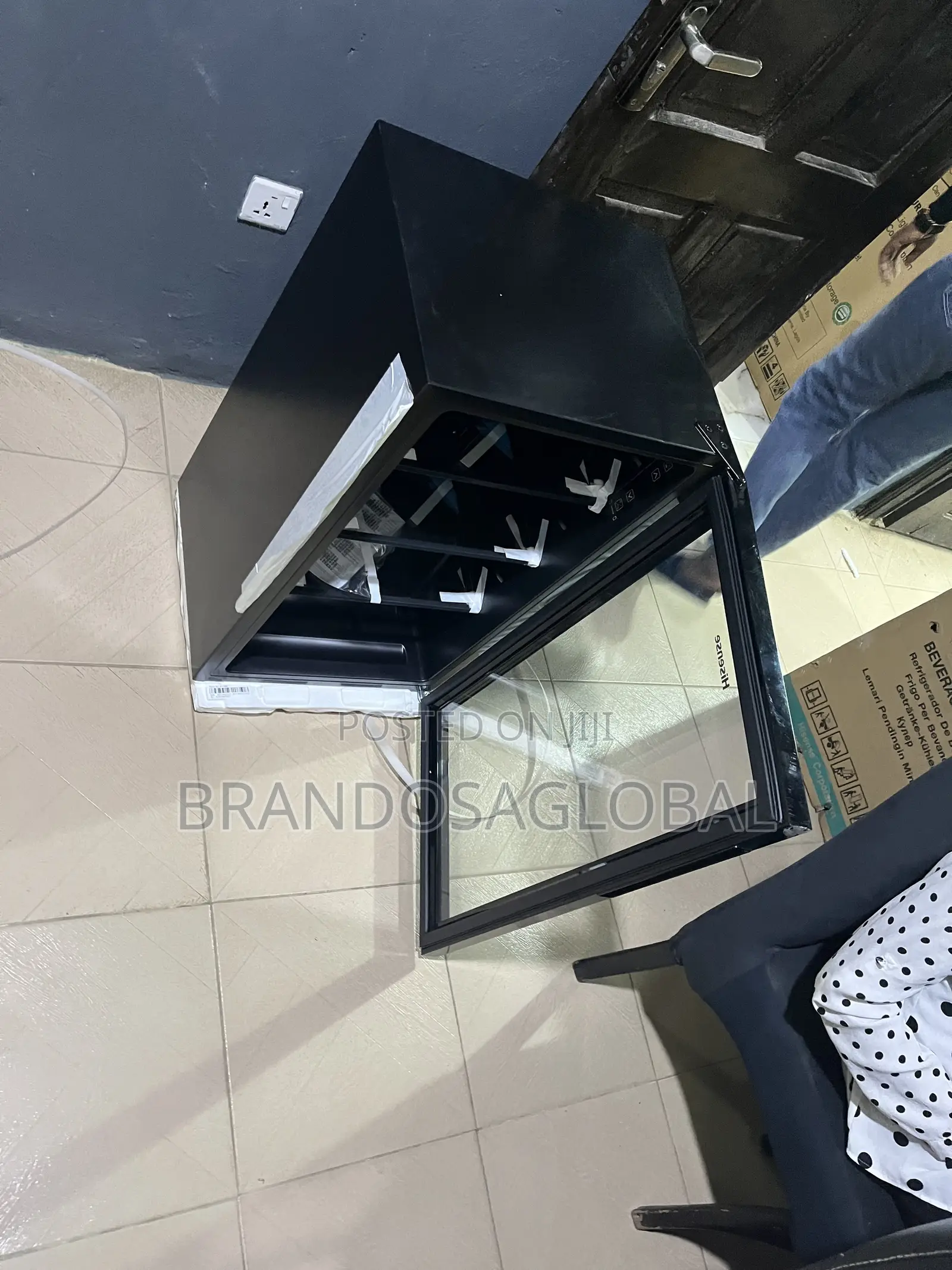 Hisense JC-94 Mini Refrigerator Chiller 91 Litres