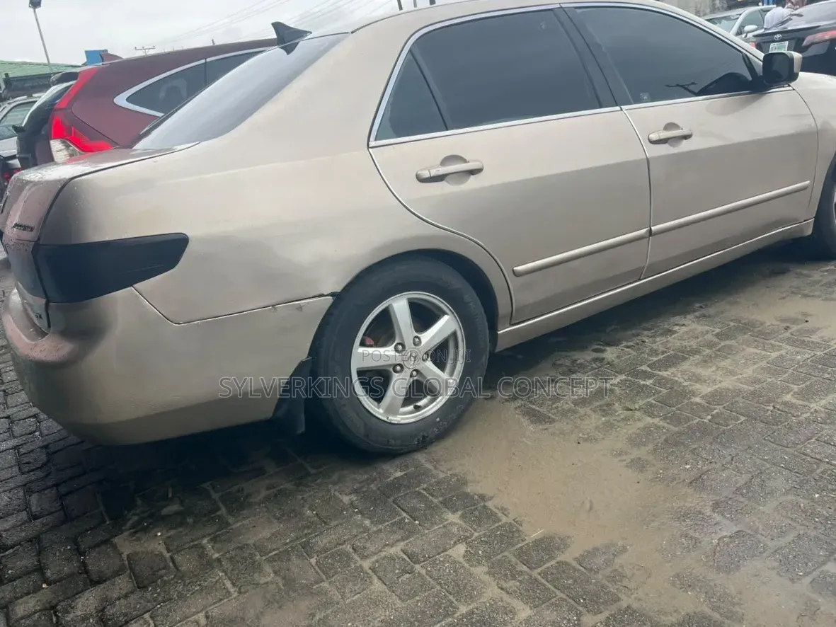 Honda Accord 2005 Brown