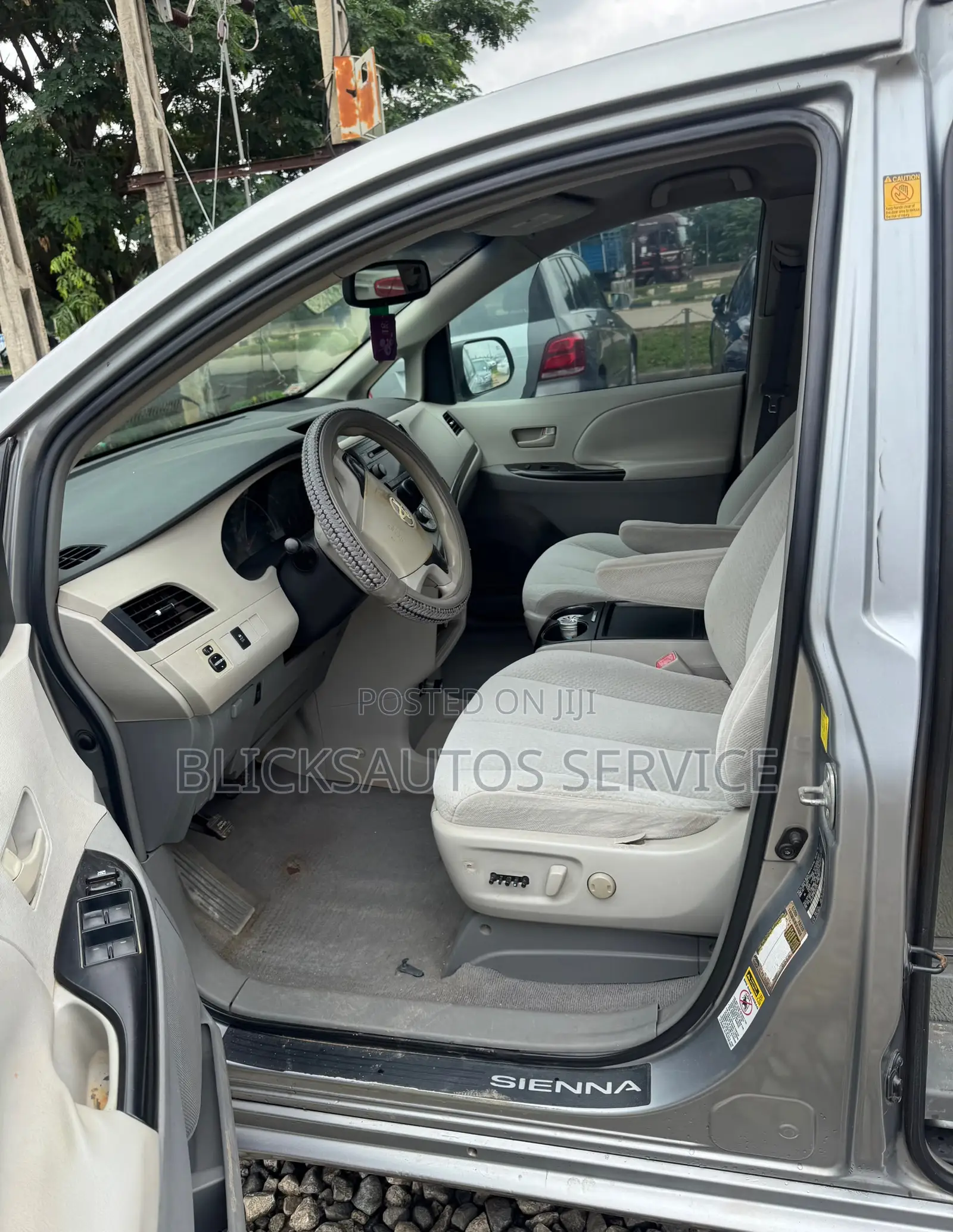 Toyota Sienna LE 7 Passenger Mobility 2012 Gray