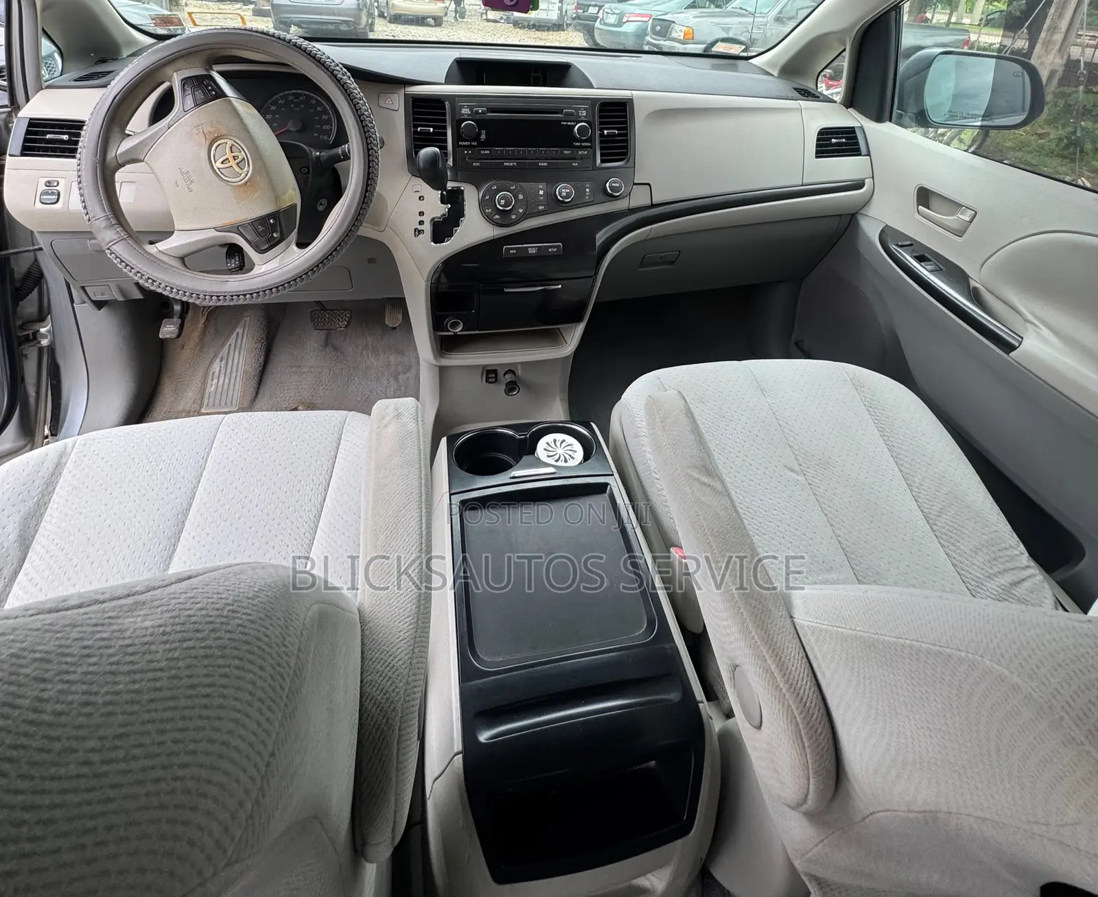 Toyota Sienna LE 7 Passenger Mobility 2012 Gray