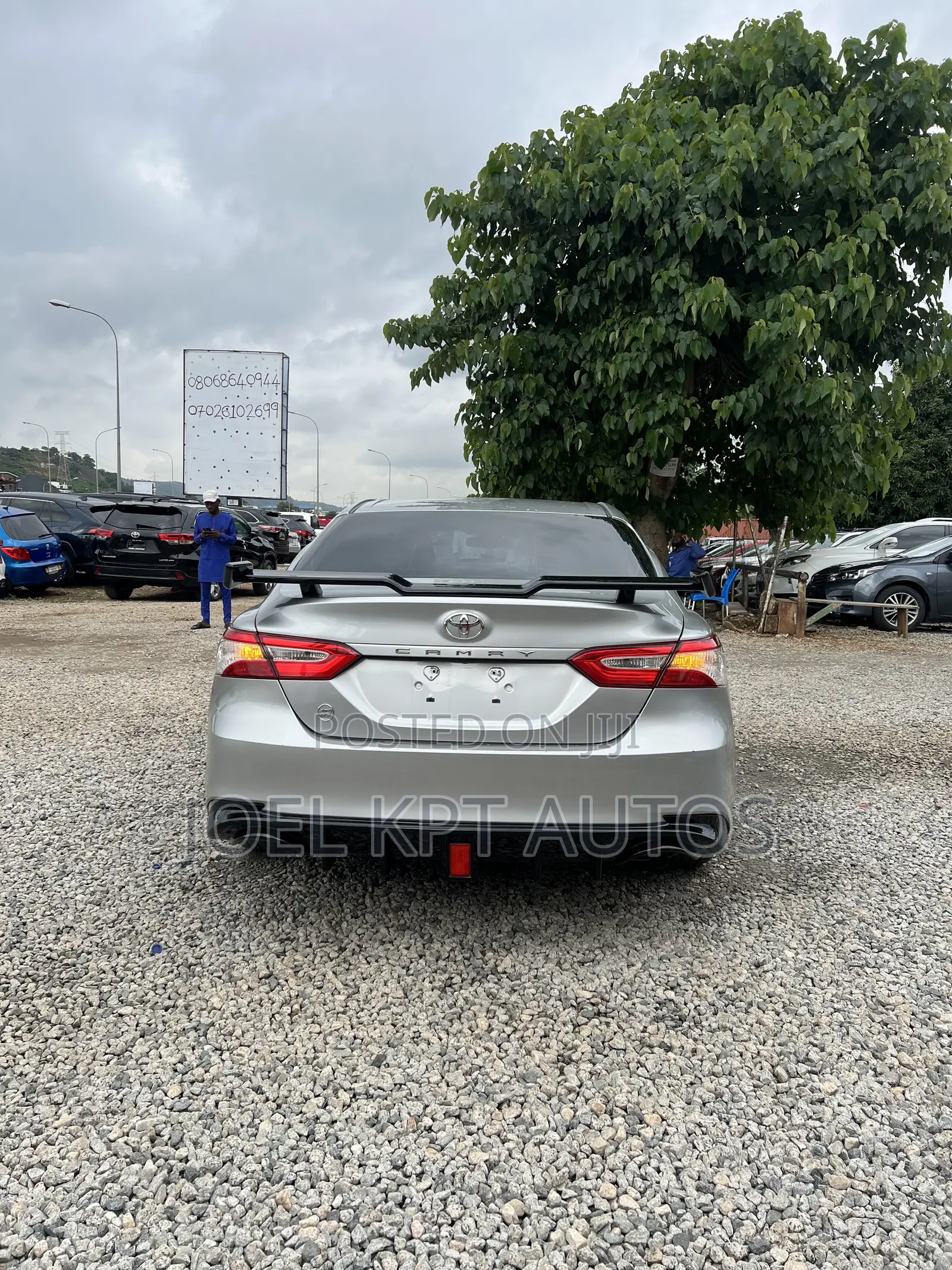 Toyota Camry 2018 Silver