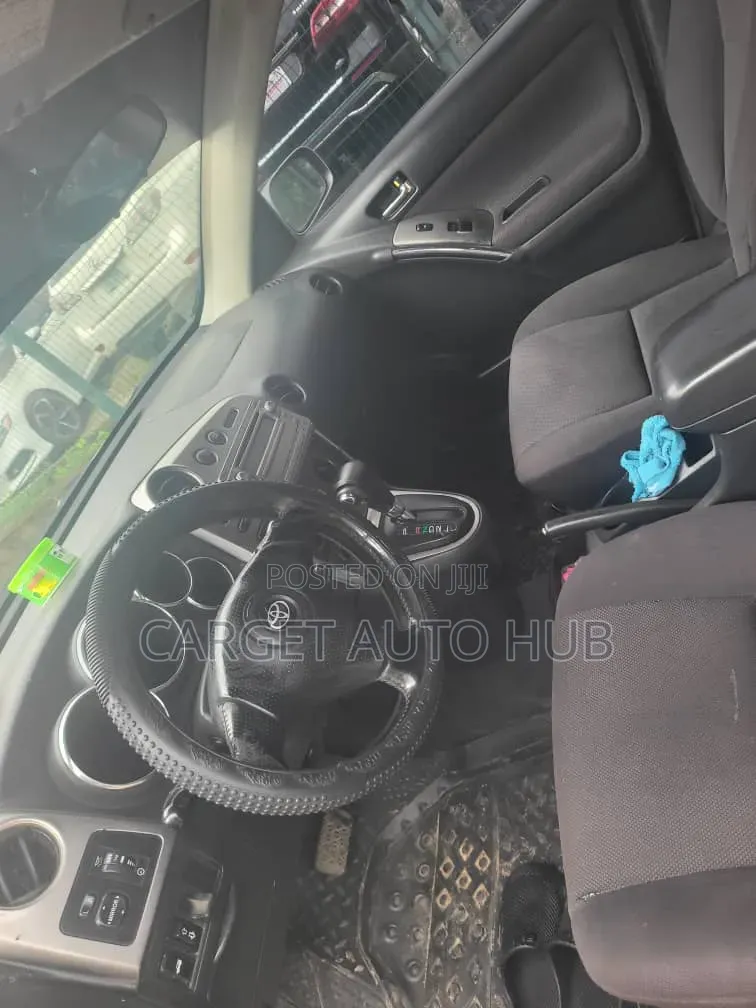 Toyota Matrix 2003 Silver