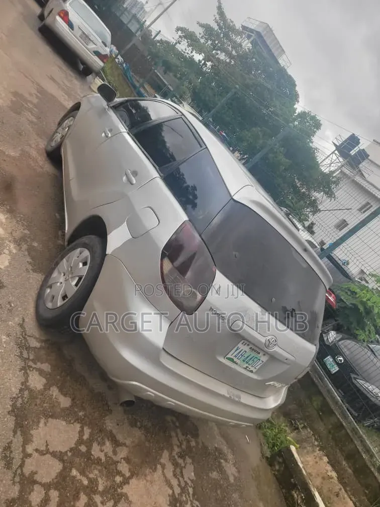 Toyota Matrix 2003 Silver