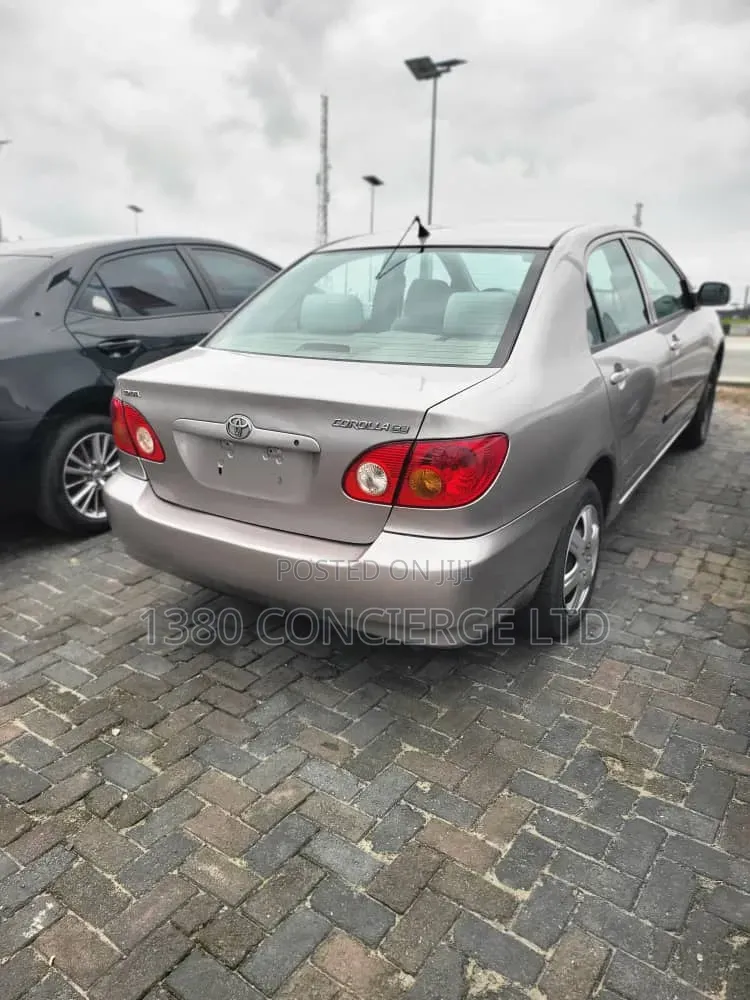 Toyota Corolla 2003 Gold