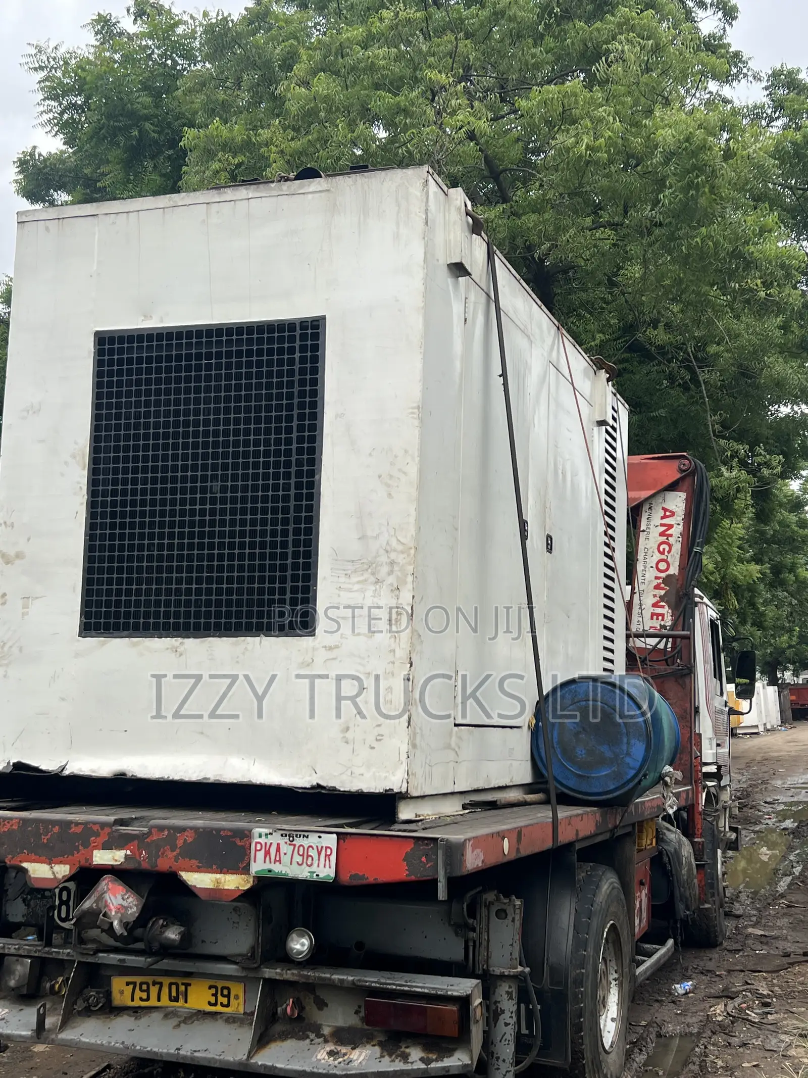 Izzy Trucks – Reliable Hiab Truck Rental in Lagos