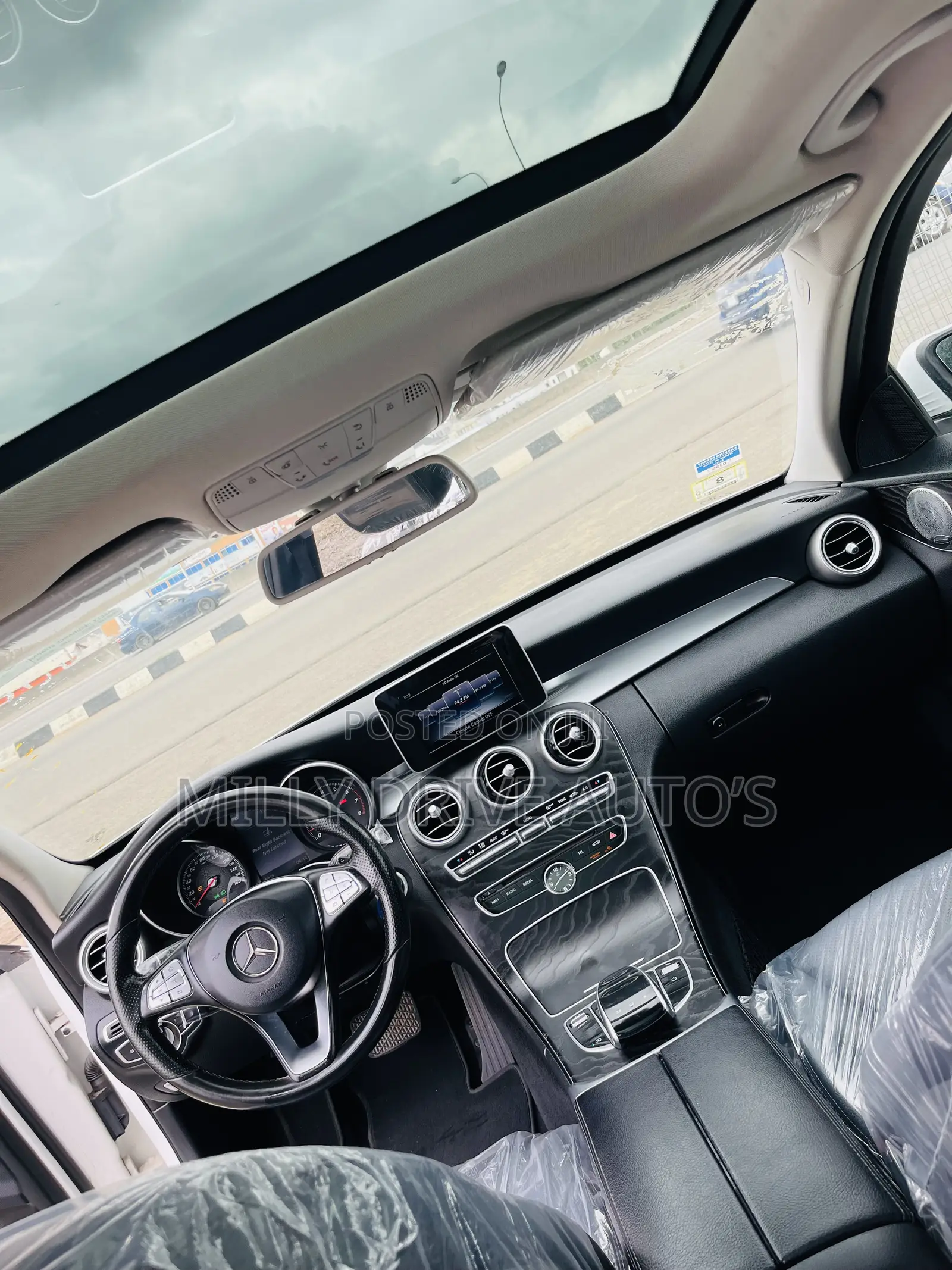 Mercedes-Benz C300 2016 White