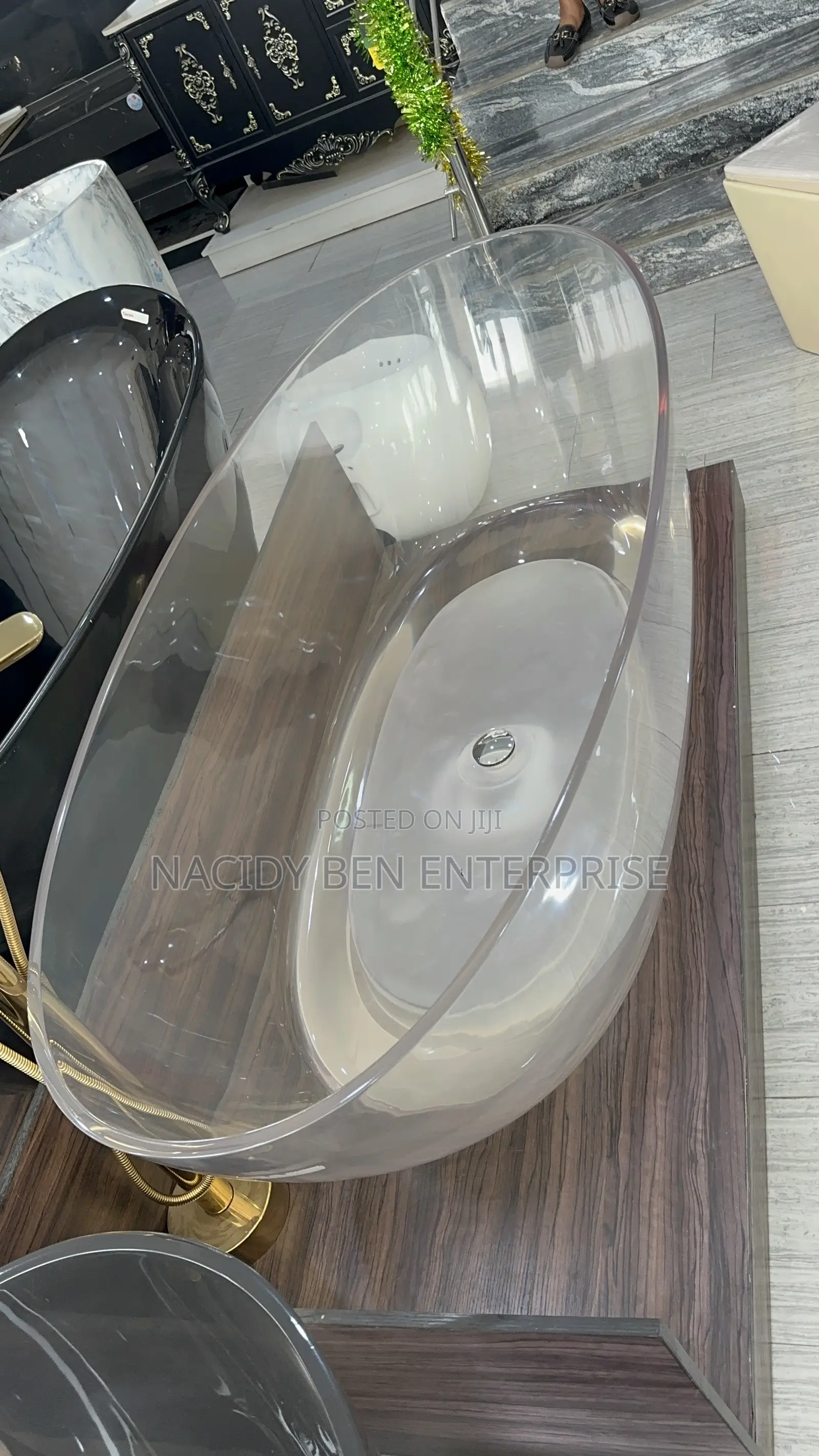 Transparent Resin Freestanding Bathtub( Luxury)
