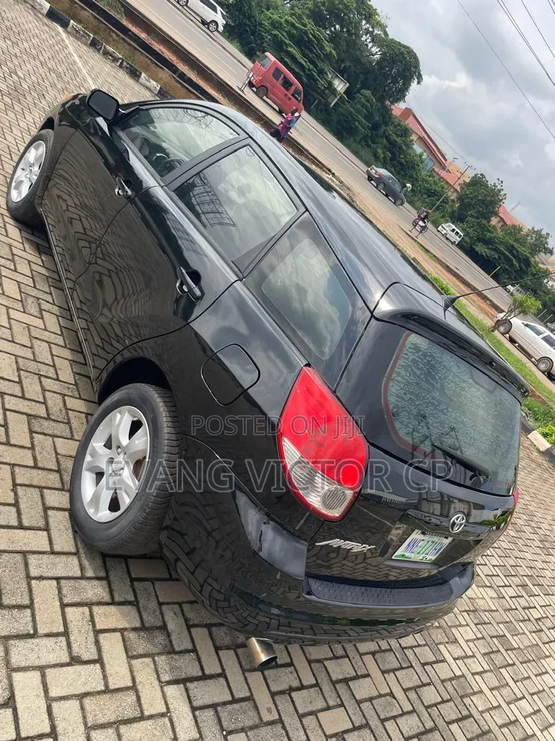 Toyota Matrix XR Hatchback AWD (1.8L 4cyl 4A) 2004 Black