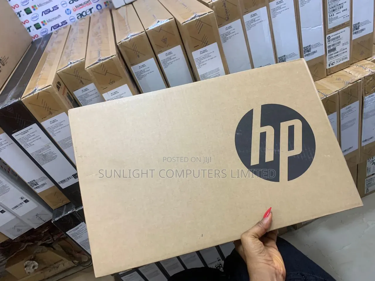 New Laptop HP 15-fd0290ns 8GB Intel Core i7 SSD 512GB