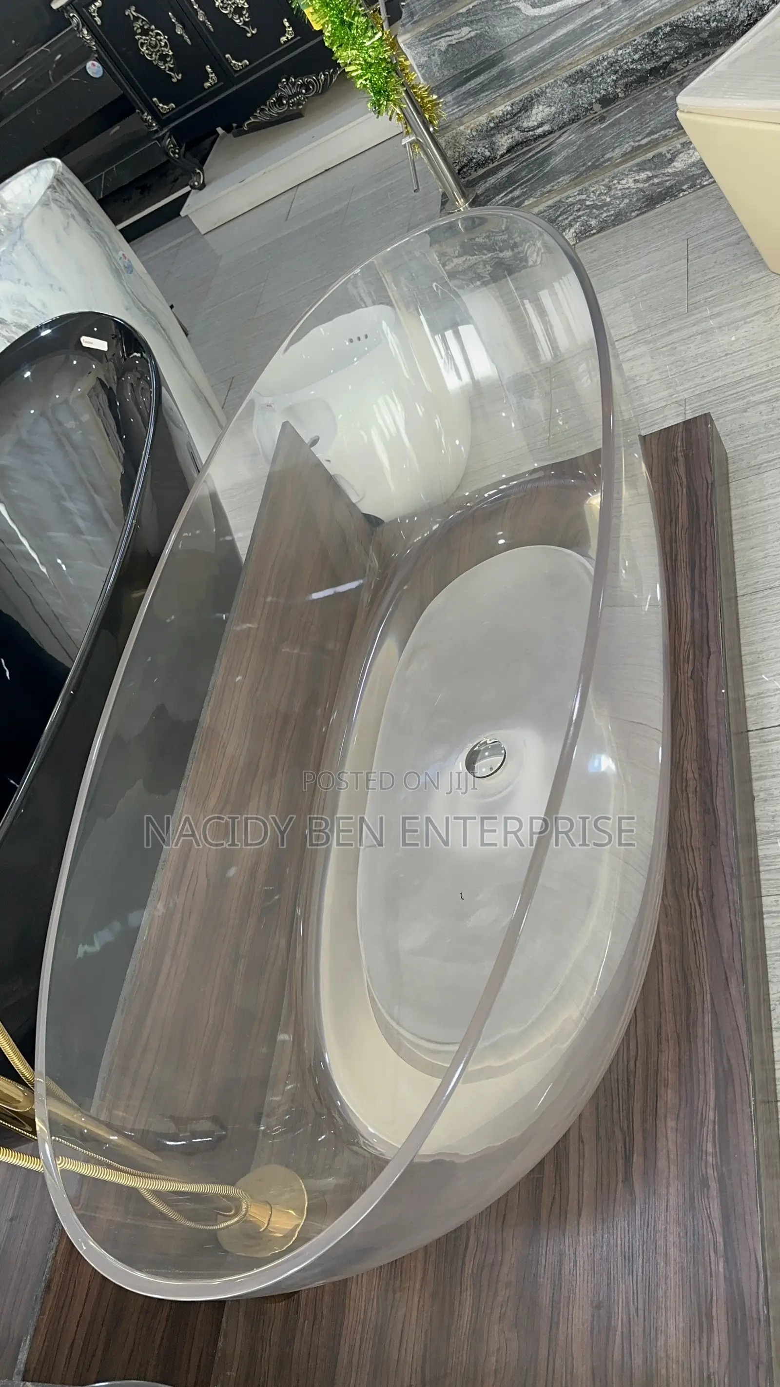 Transparent Resin Freestanding Bathtub( Luxury)