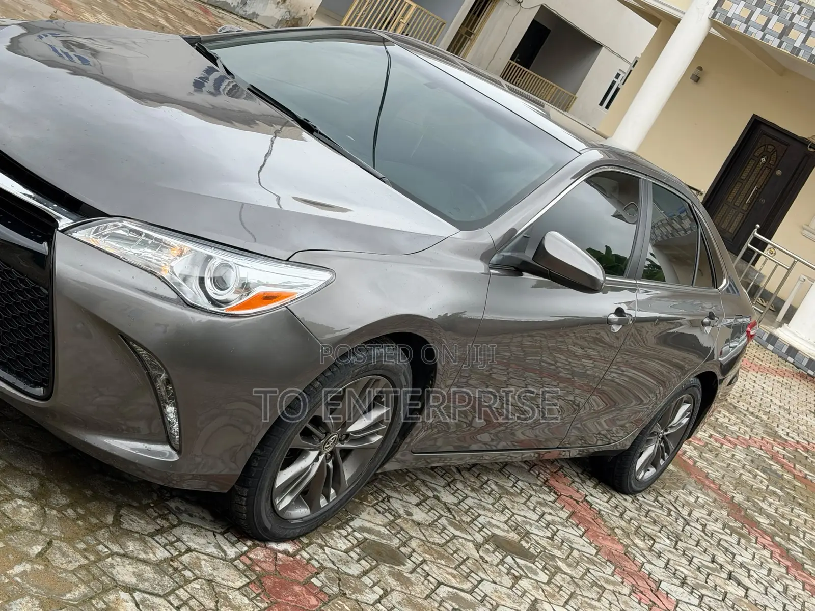 Toyota Camry 2016 Gray