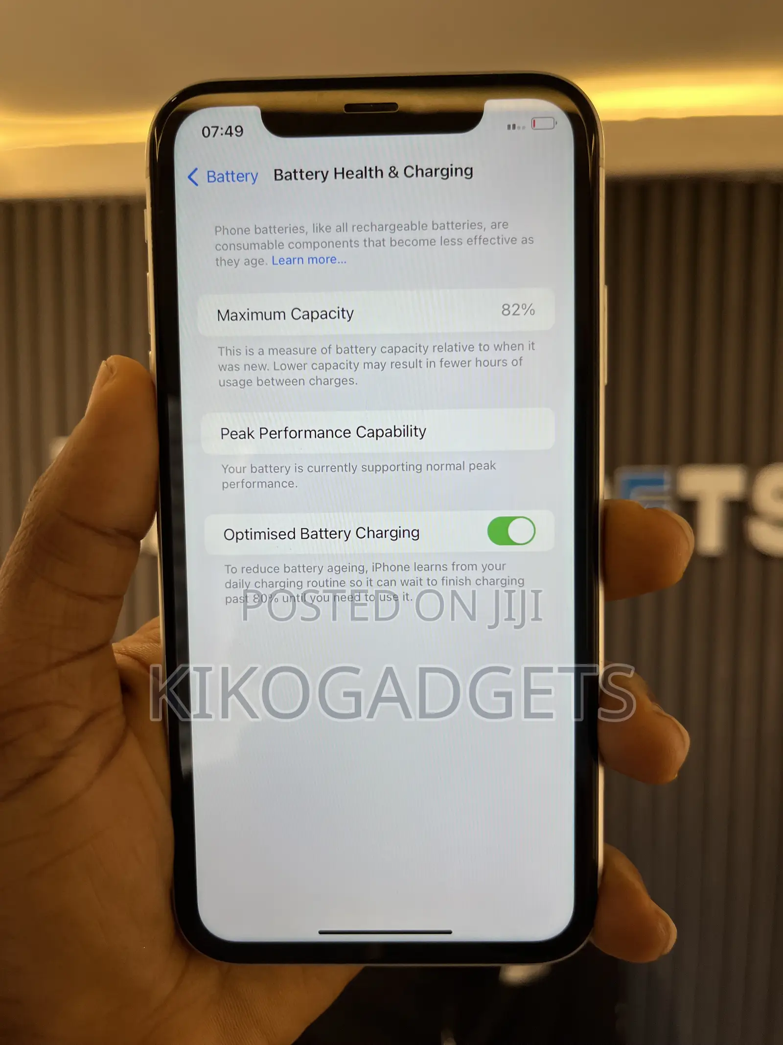 Apple iPhone XR 128 GB White