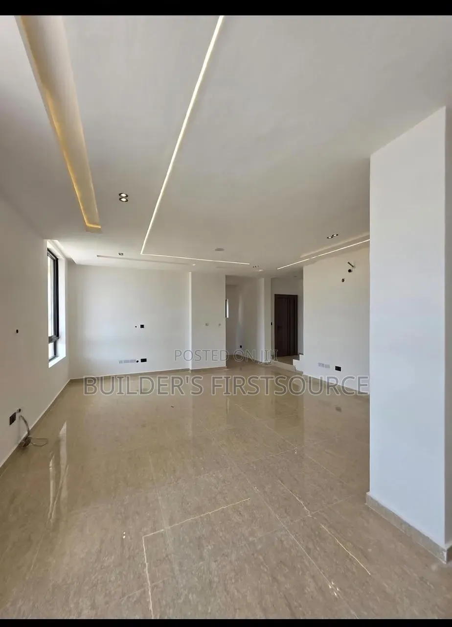 Furnished 5bdrm Duplex in Osapa london for sale
