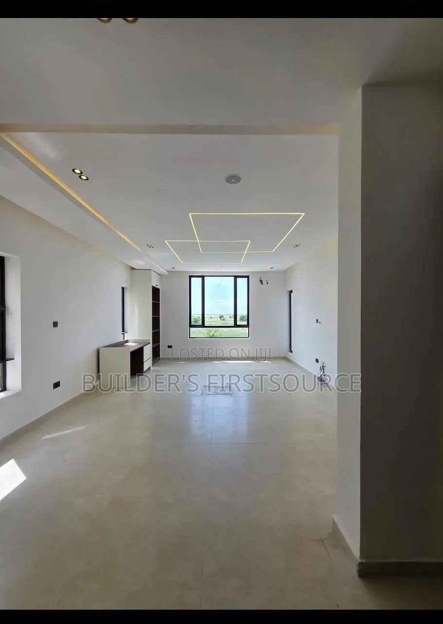 Furnished 5bdrm Duplex in Osapa london for sale