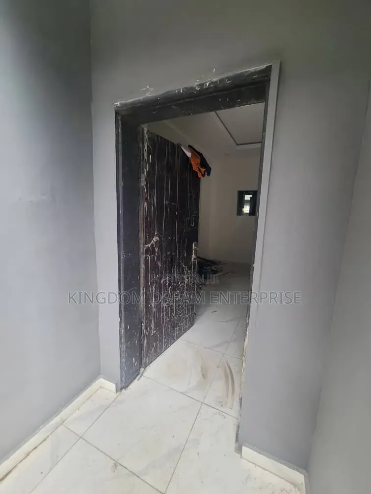 1bdrm Apartment in Lekki Phase 1 Lagos for rent