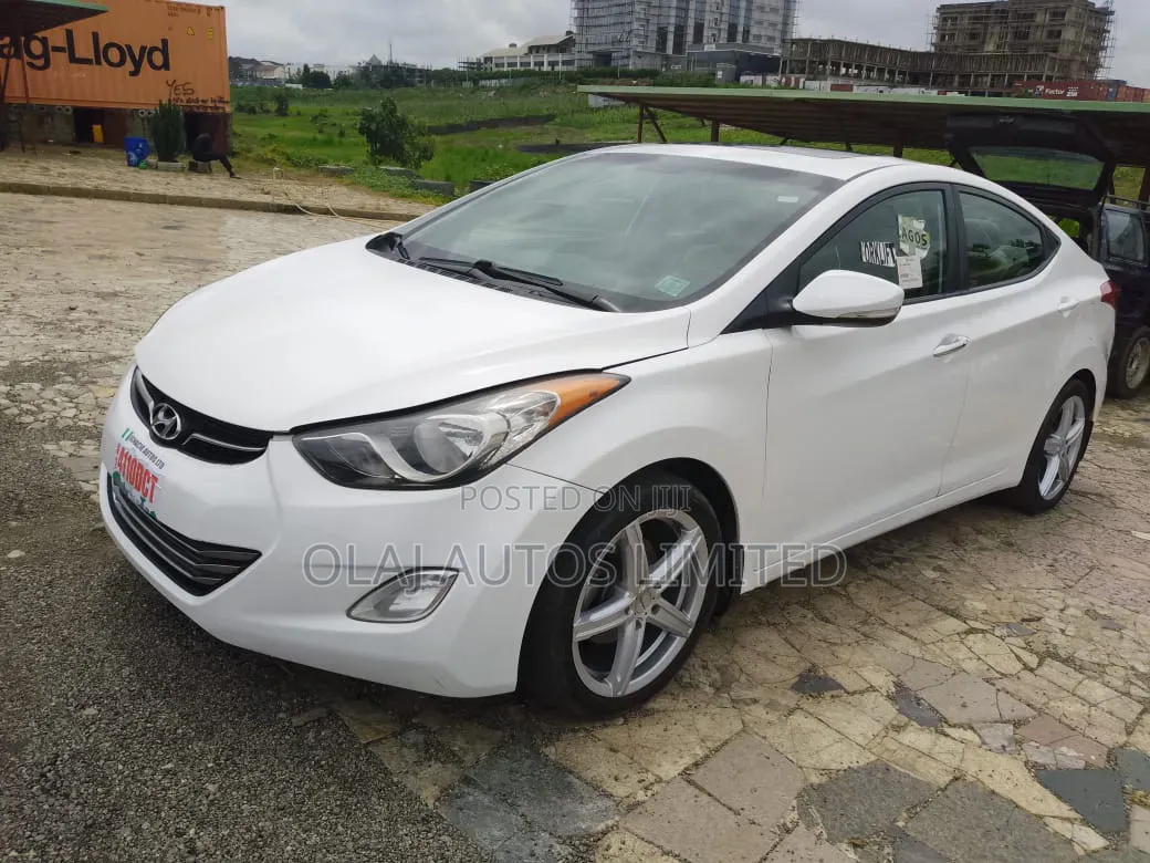 Hyundai Elantra 2015 White