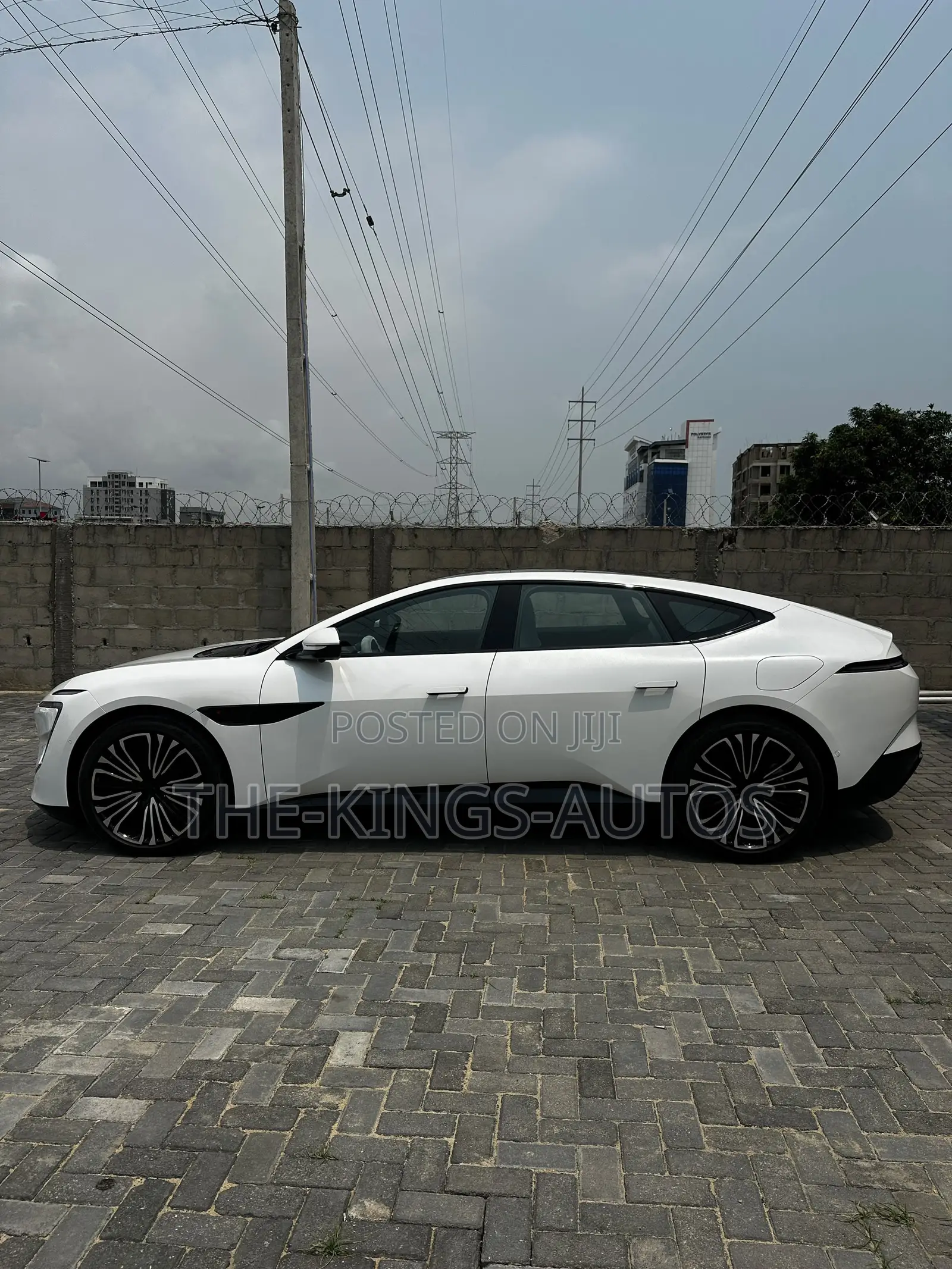 New Avatr 12 2025 White