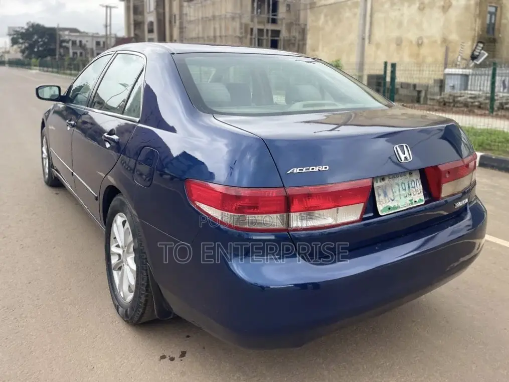 Honda Accord 2005 Blue