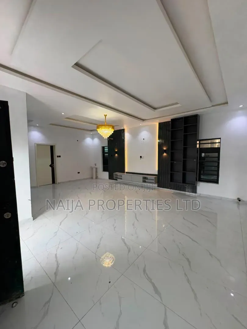 4bdrm Duplex in Orchid, Ikota for rent