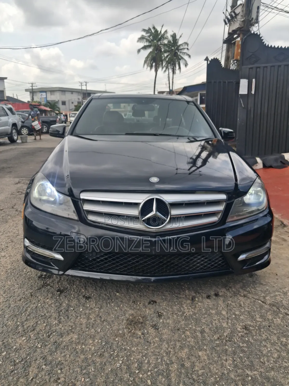 Mercedes-Benz C300 2013 Black