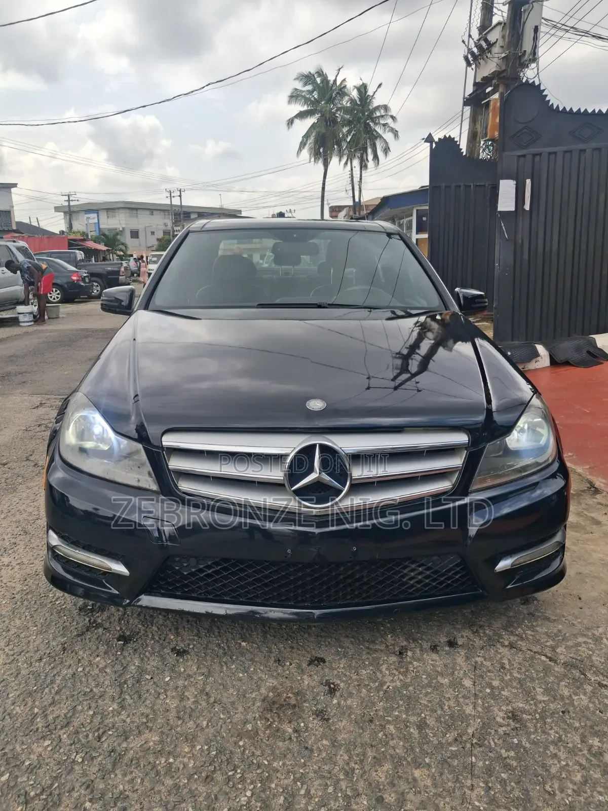 Mercedes-Benz C300 2013 Black