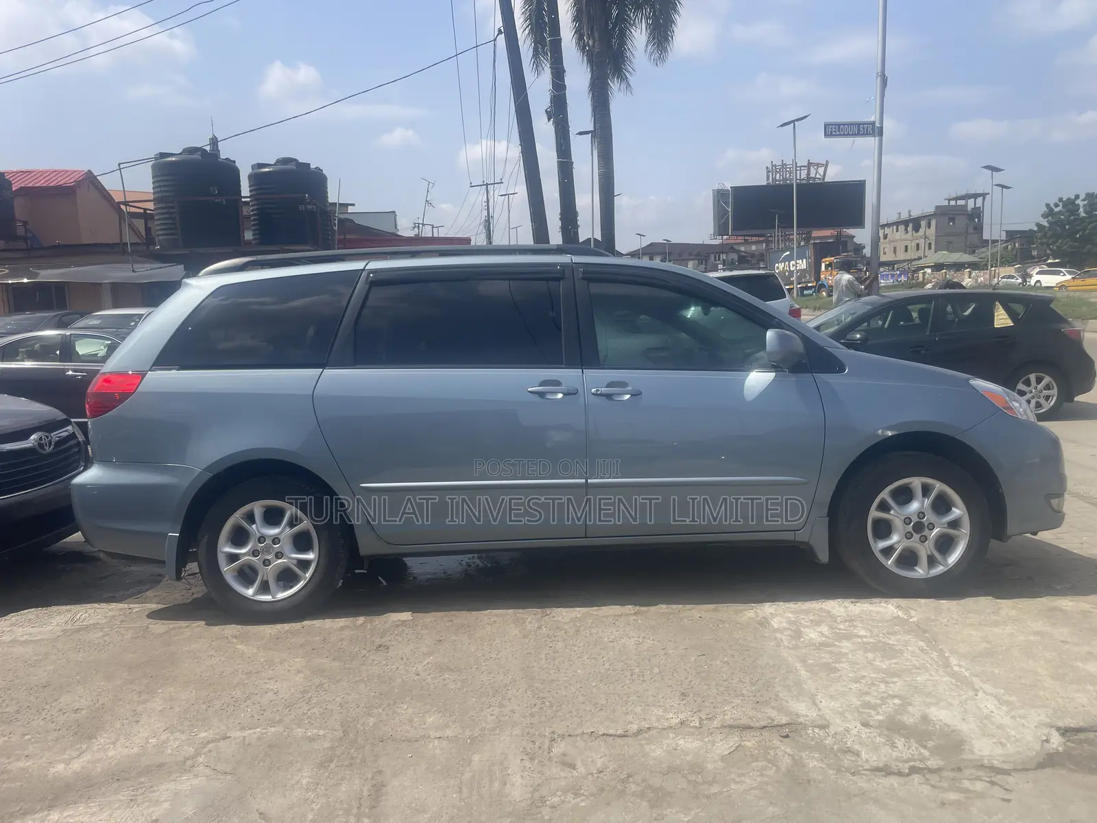 Toyota Sienna XLE 2005 Blue