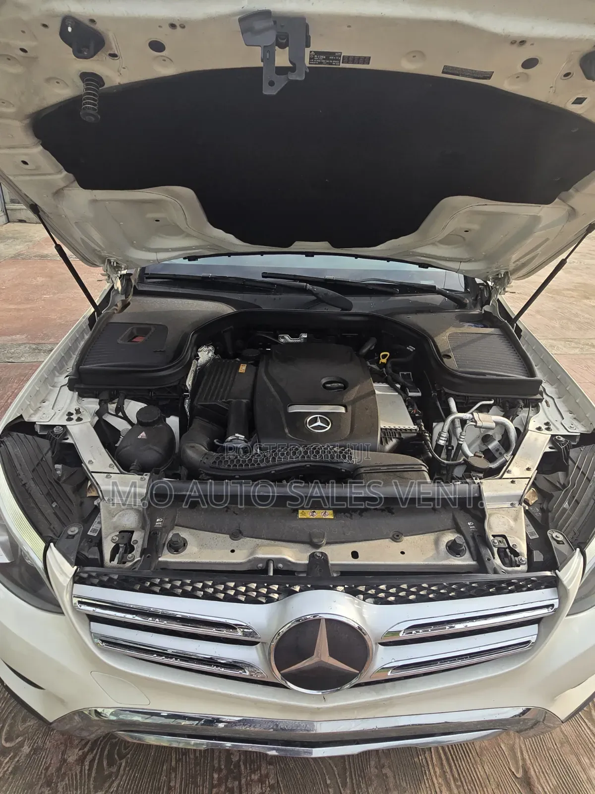 Mercedes-Benz GLC-Class 2017 White