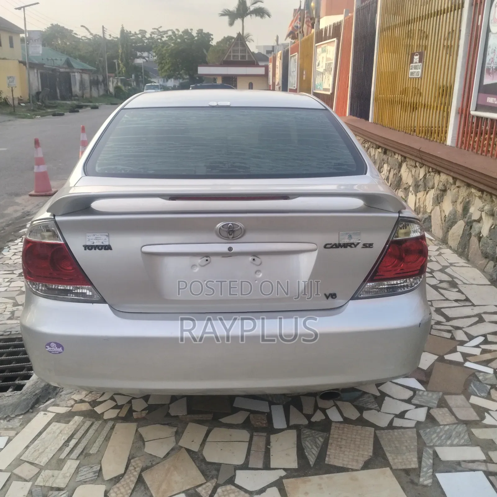 Toyota Camry 2005 Silver