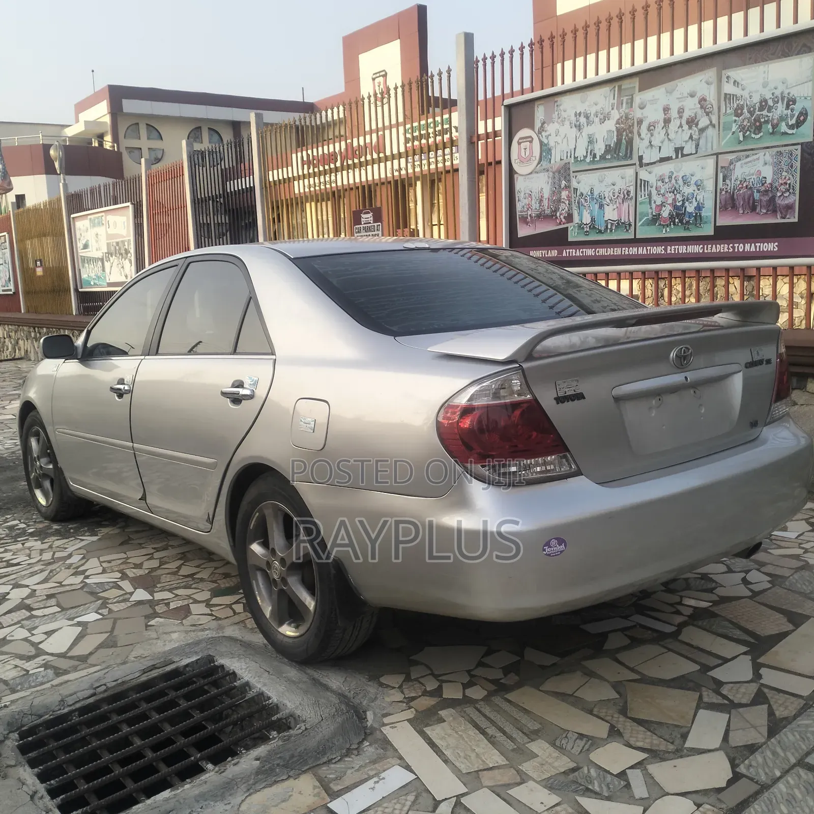 Toyota Camry 2005 Silver