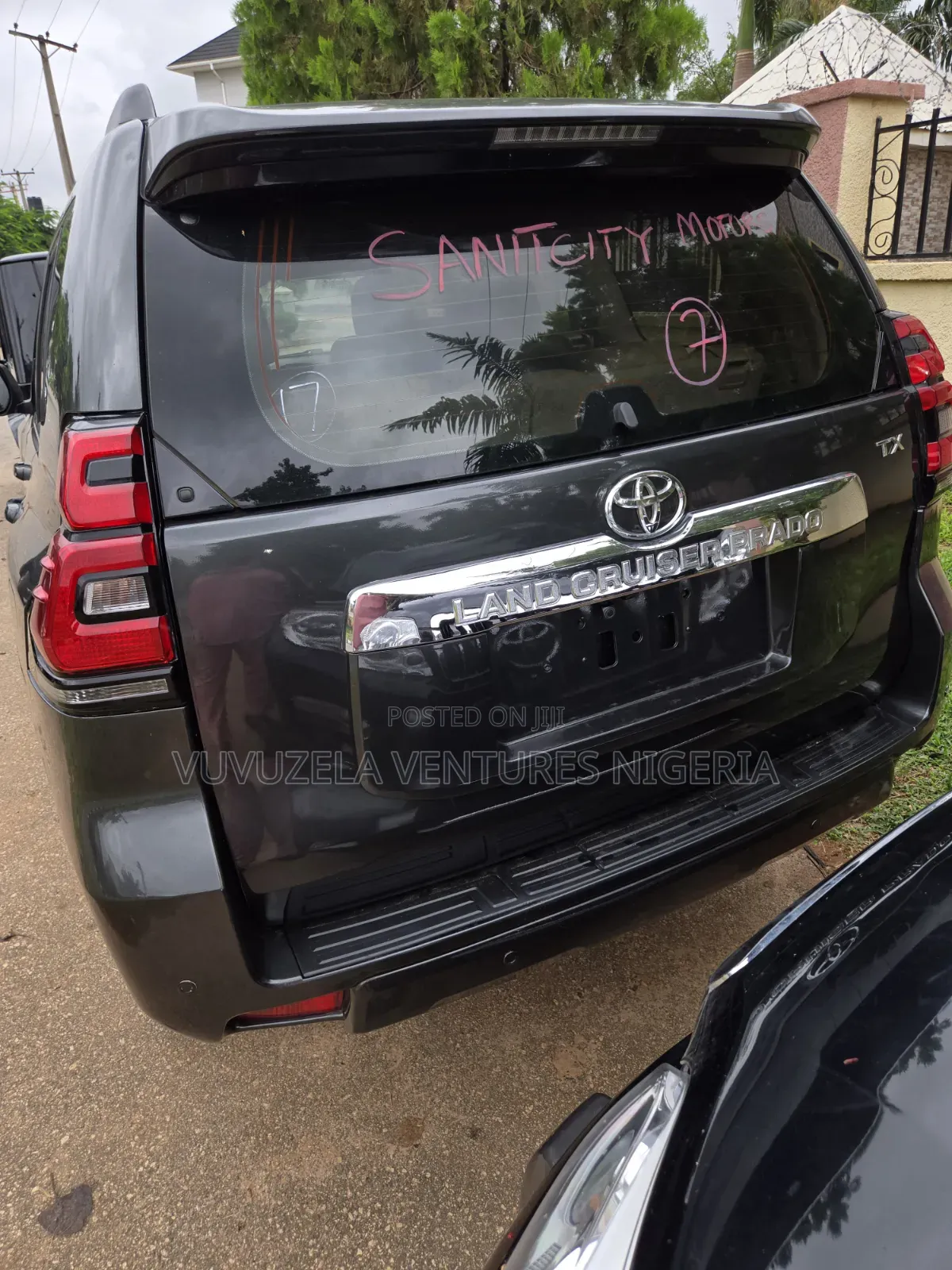 Toyota Land Cruiser Prado 2012 Brown