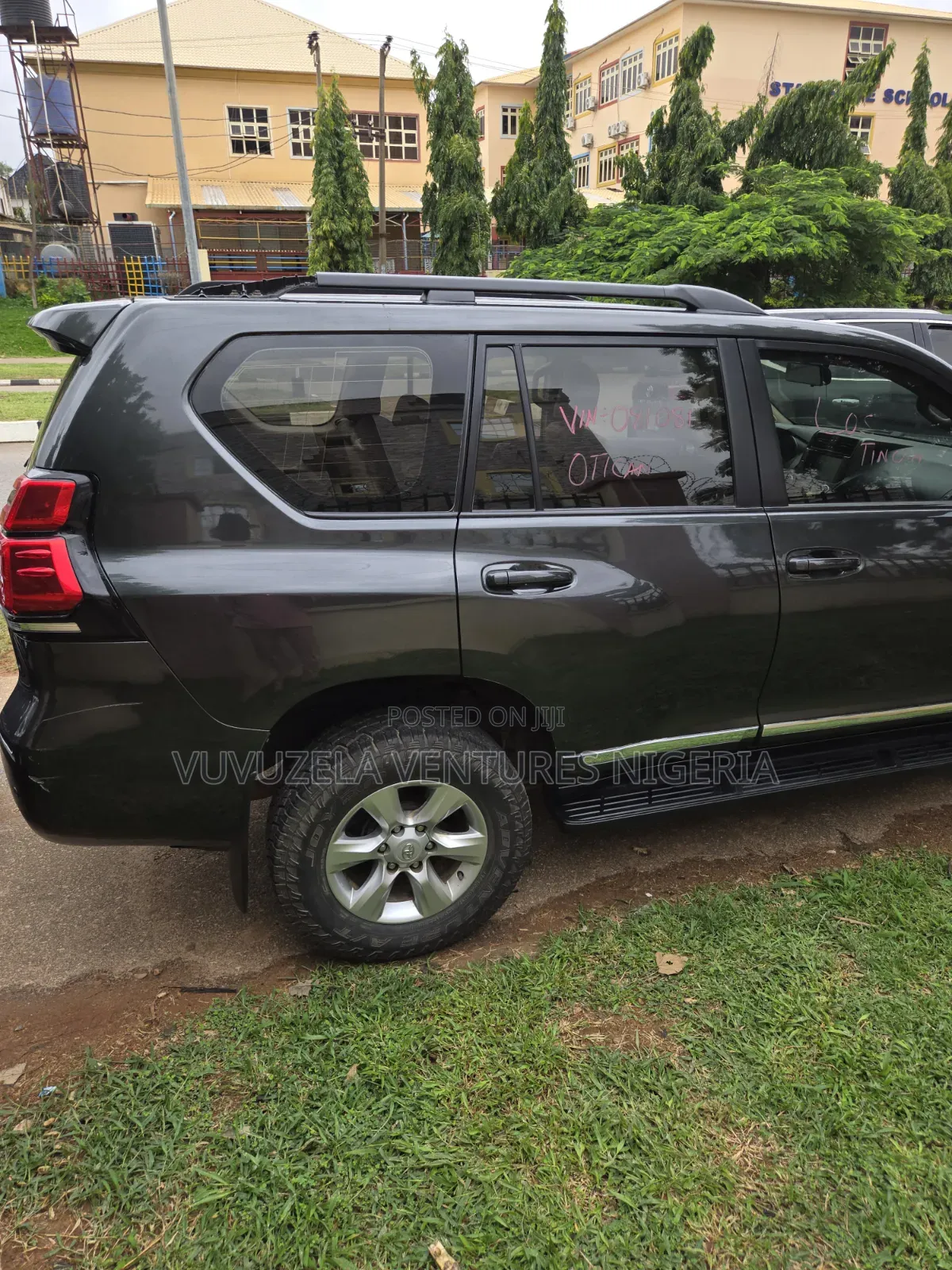 Toyota Land Cruiser Prado 2012 Brown