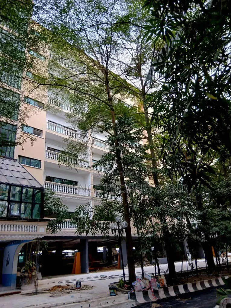3bdrm Apartment in VGC / Ajah for rent