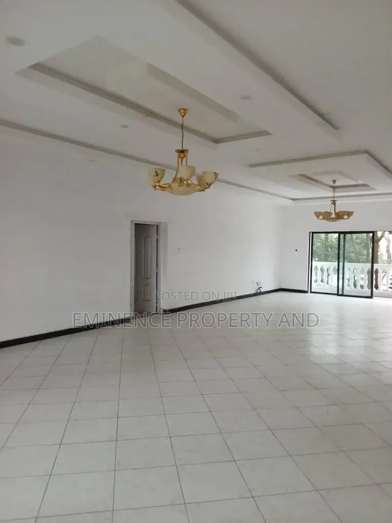 3bdrm Apartment in VGC / Ajah for rent