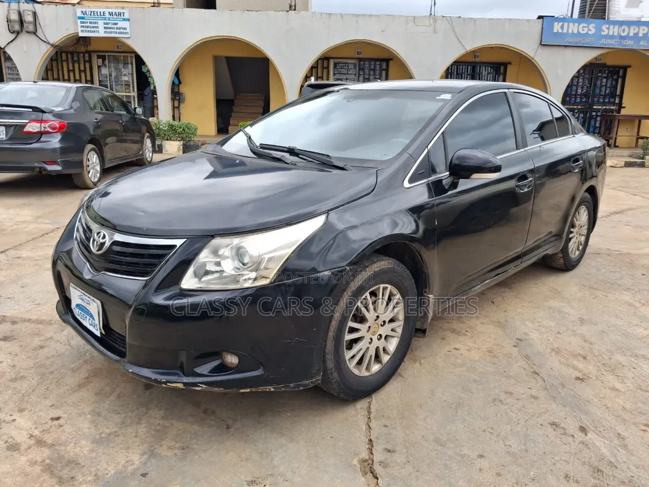 Toyota Avensis 2014 Black