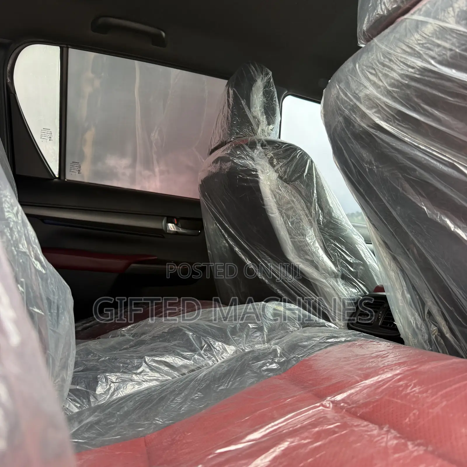Toyota Hilux 2021 Black