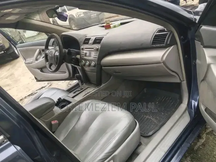 Toyota Camry 2009 Blue