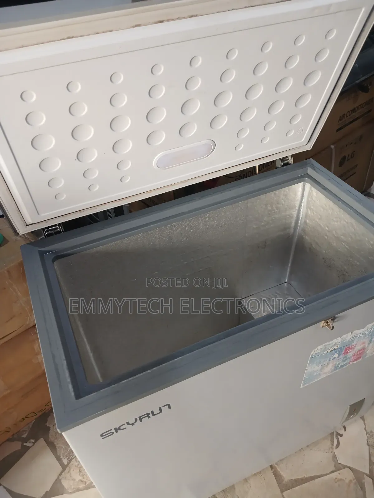 Skyrun Deep Freezer 200Ltrs