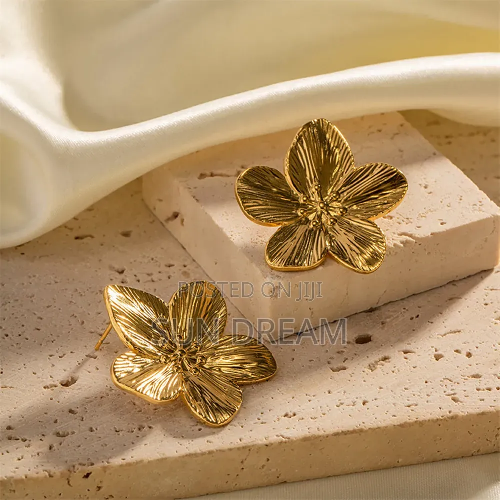 Gold Flower Stud Ladies Earrings Gifts