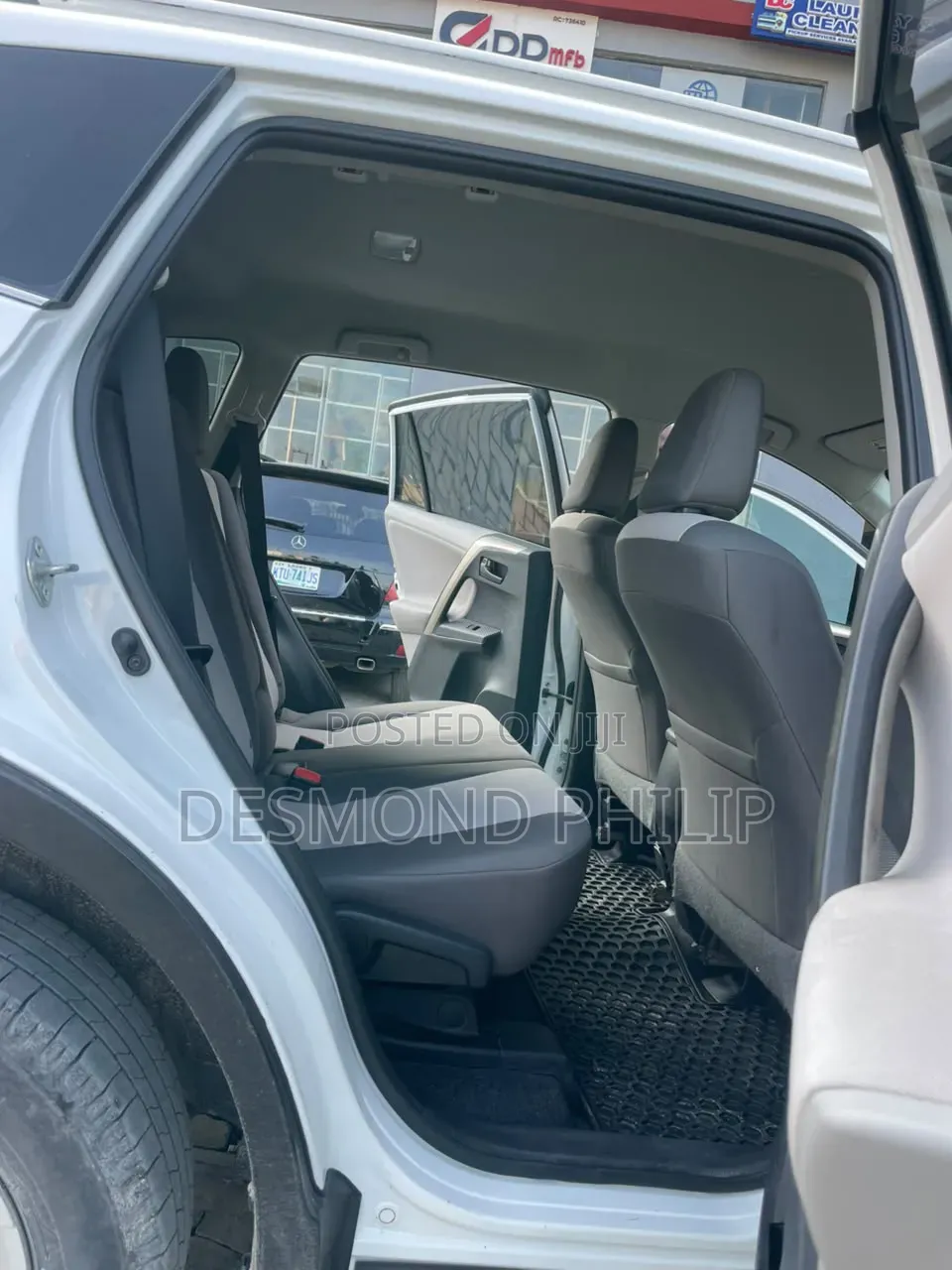 Toyota RAV4 LE 4dr SUV AWD (2.5L 4cyl 6A) 2014 White