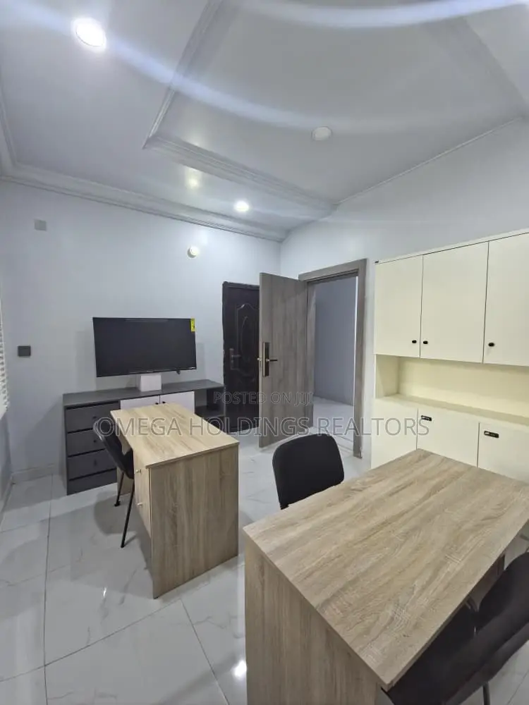 Furnished 3bdrm Block of Flats in New Bodija for rent