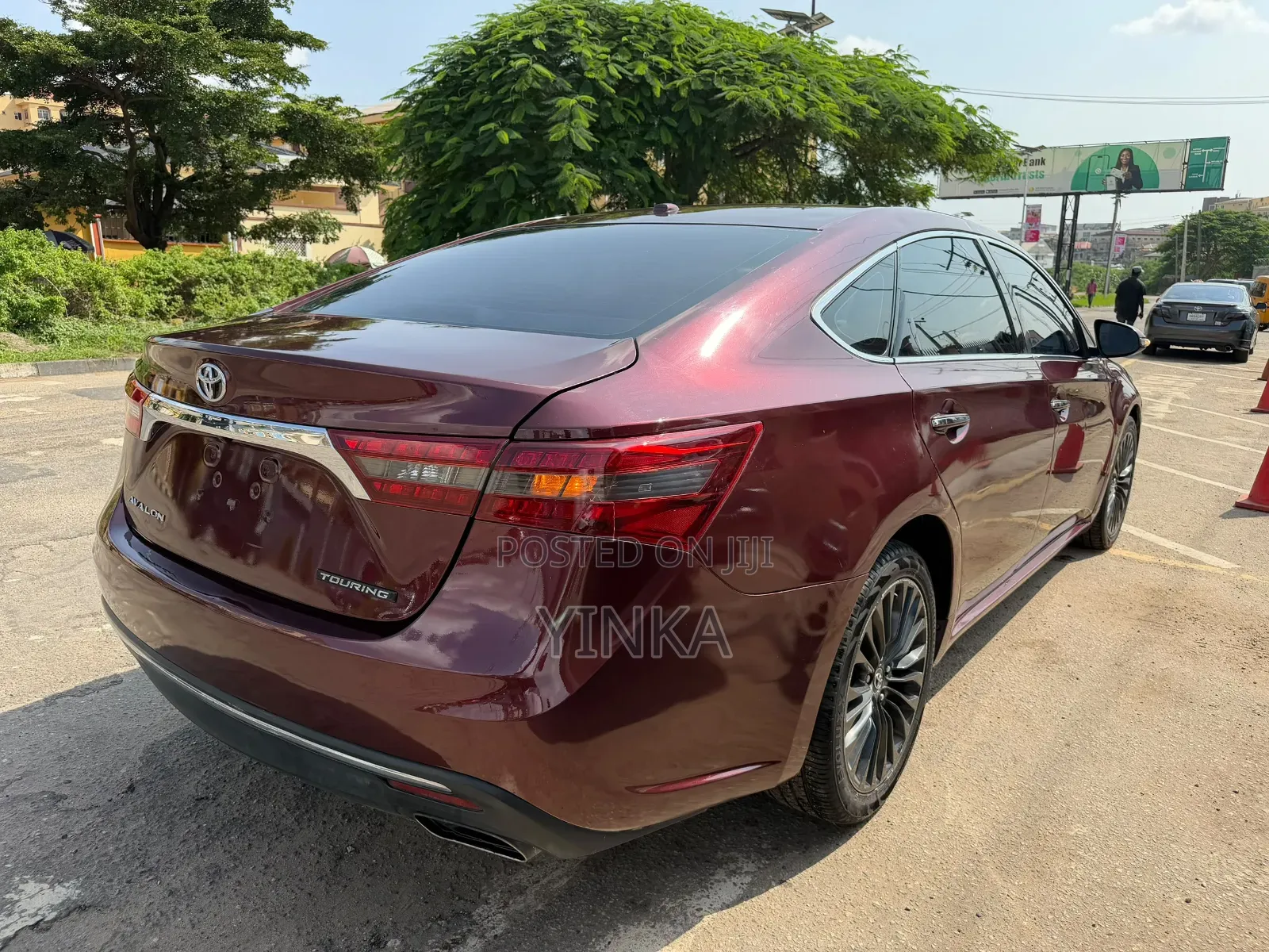 Toyota Avalon 2016 Red